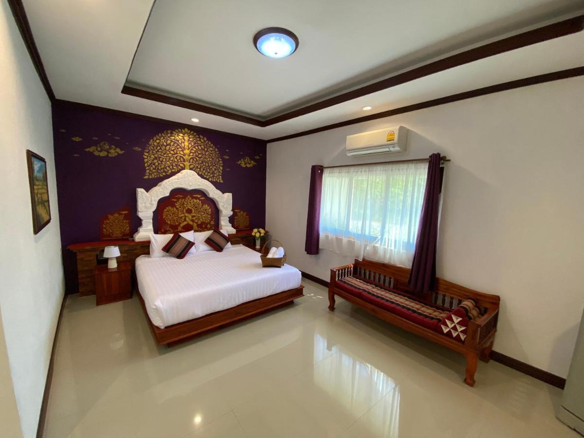 Phiphu Art And Gallery Boutique Sukhothai Hotel Екстериор снимка